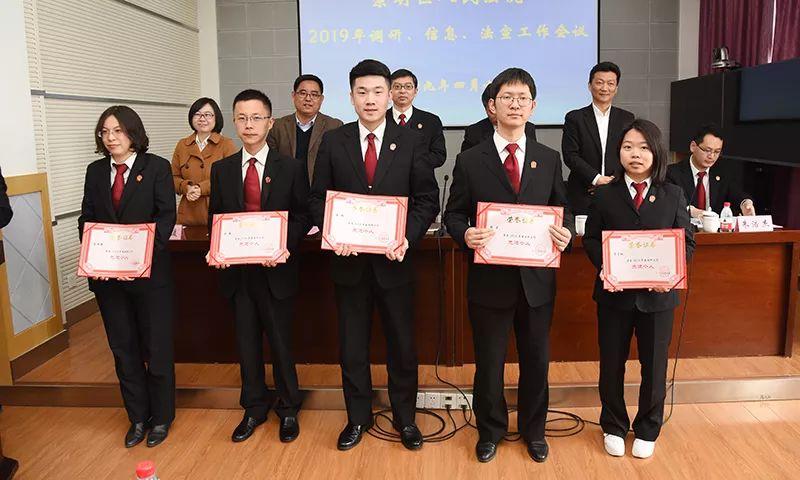 最新法院信息概览，掌握最新法律动态与司法进展