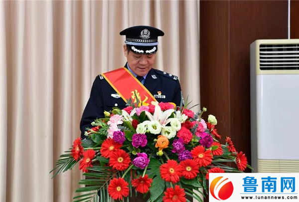 最新警衔首授，荣耀时刻致敬英勇卫士